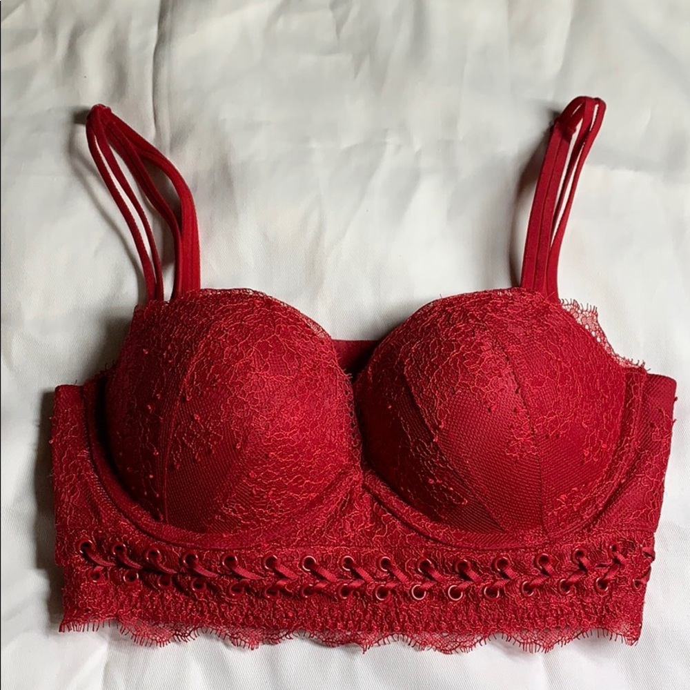 Victorias Secret 32b very sexy Multi- way lace bra